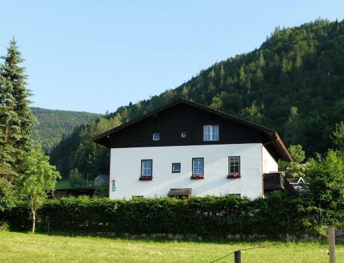 Hostal Landhaus Fay