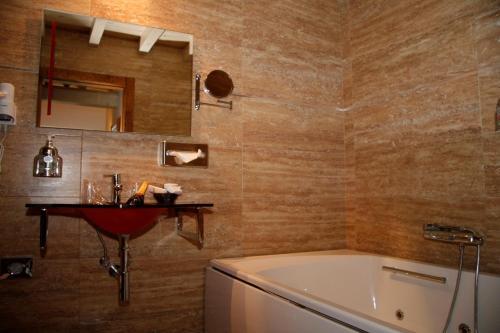 Hostal Posada Los Gallos