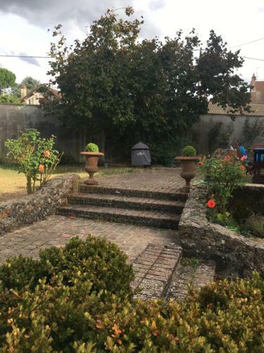 Bed & Breakfast Augustodun'home