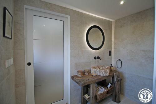Hostal Chambres De Kernad