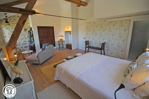 Hostal Chambres De Kernad