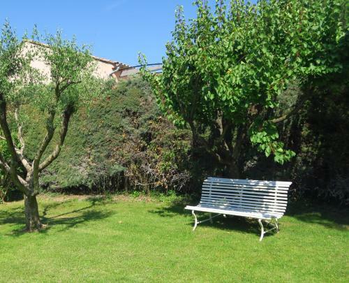 Hostal Le Bosquet Fruit� En Provence Occitane