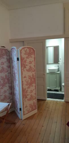 Bed & Breakfast Petit Manoir de La Berthenlaire