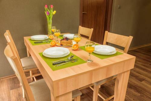 Teis Apartments