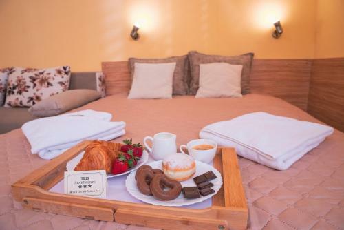 Teis Apartments