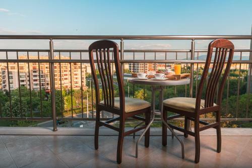 Teis Apartments