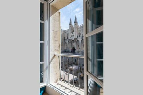 Apartamento Bien D'exception En Face Du Palais Des Papes