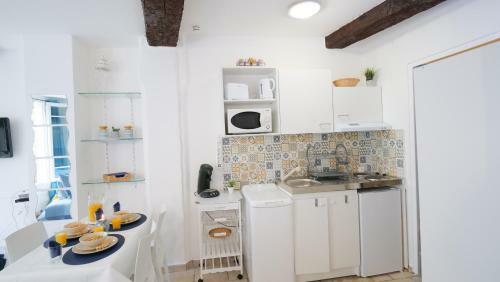 Apartamento Charmant Studio 25 M2 Centre Ville Avignon