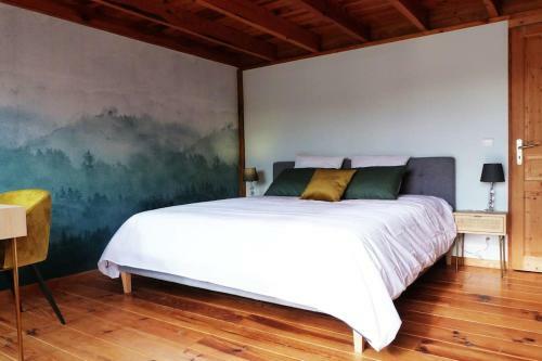 Cottage Les Pyr�n�es Au Bord de L'eau