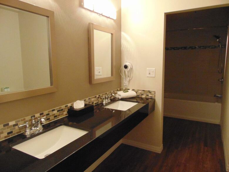 Redac Gateway Hotel Torrance