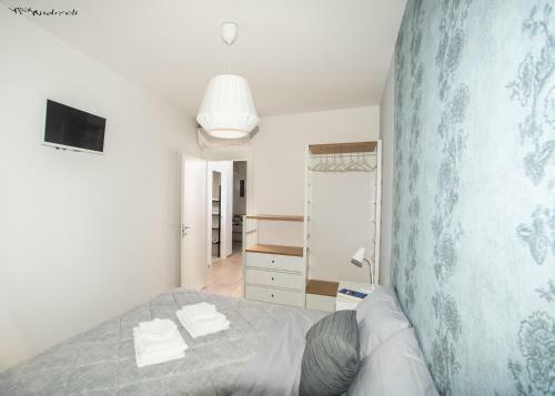 Bologna House Due Torri Apartment