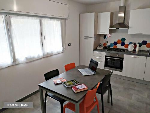 Hostal Room And Breakfast San Rafel