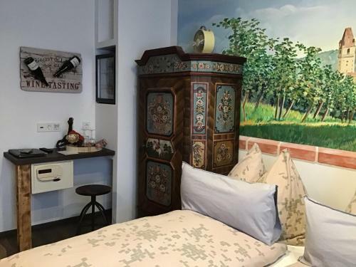 Hostal Themenpension Haus Sanz