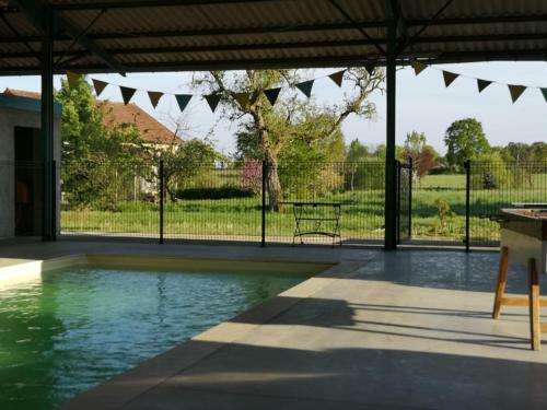 Bed & Breakfast La Roulotte Magic ! Des Grillots