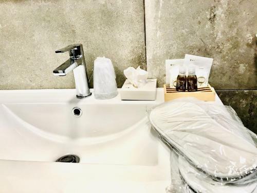 Hostal Holabologna B&B