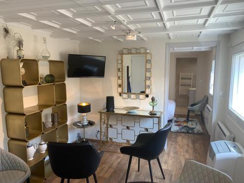Apartamento Chez Eric, Charmant Studio, Id�alement Situ�.