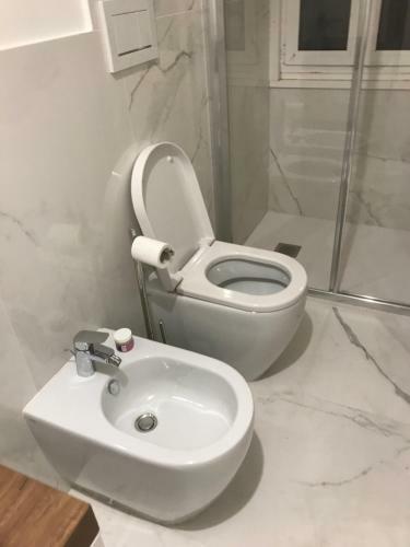 Hostal Moonlight Centro Bologna