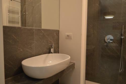 Hostal Camere Scandellara 24