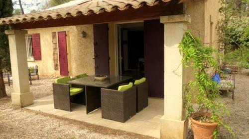 Villa Ch�naie