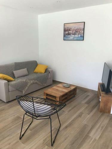 Villa � 900 M de La Plage de Lozari