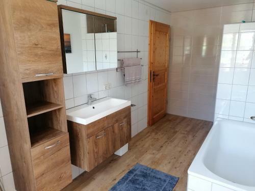 Apartamento 70m�- Ferienwohnung Mit Terrasse