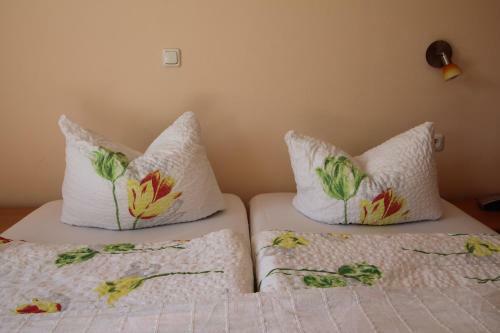 Hotel Gastehaus Weingut Rossler
