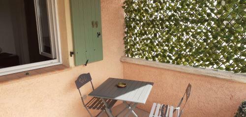 Maisonnette Au Pied de La Garrigue