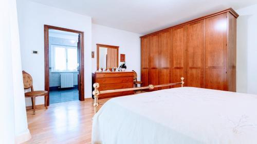 Villa Vallocchia - Sleeps 18 Exclusive Poolgrounds 6