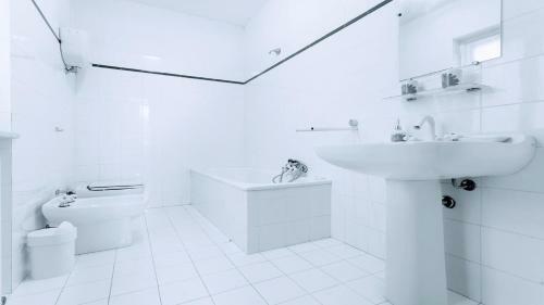 Villa Vallocchia - Sleeps 18 Exclusive Poolgrounds 5