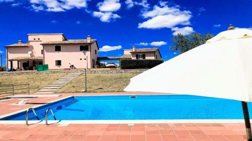 Villa Vallocchia - Sleeps 18 Exclusive Poolgrounds 4