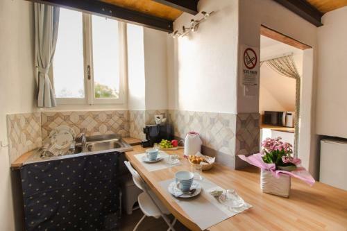 Hostal Mansarde & Suite Maison 1706 Lago Orta