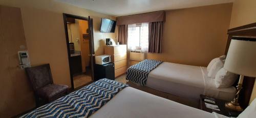 Motel Royal Inn & Suites