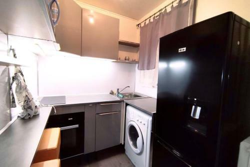 Superb Apartment Panoramic View Paris La D�fense Grand Arche & Eiffel Tower