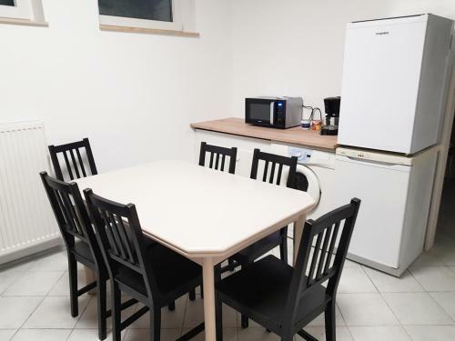 Hostal Monteurzimmer Obersulm