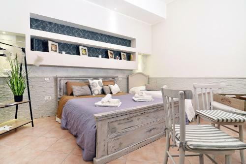 Hostal Sa Rocchitta House