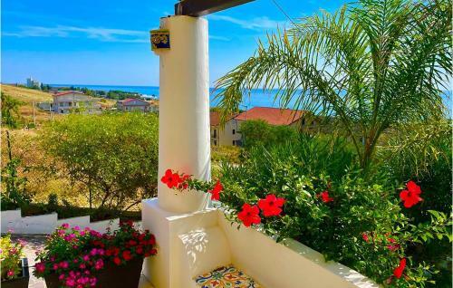 Beautiful Home In Brancaleone With Wifi And 5 Bedrooms