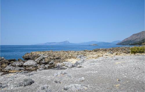 Nice Apartment In Briatico With Wifi And 3 Bedrooms
