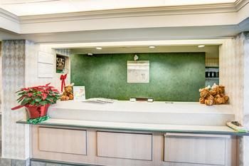 Motel 6 Red Deer
