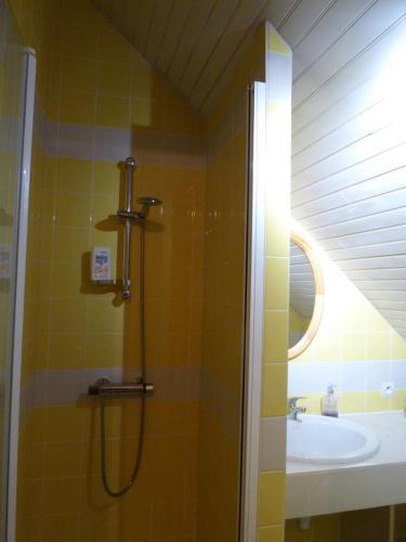 Bed & Breakfast Lesroses1680