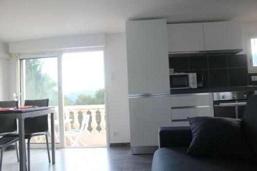 Apartamento Charmante Villa � 15 Min de Nice Avec Piscine