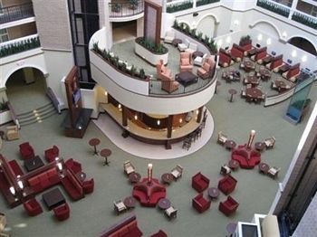 Hotel Embassy Suites Dallas - Park Central Area