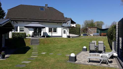 Apartamento Fewo Meyer Mit Pool & Gartensauna