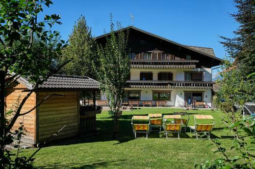 Bed & Breakfast Garni Volgger