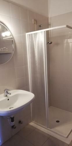 Hostal Residenza Santa Valeria 2