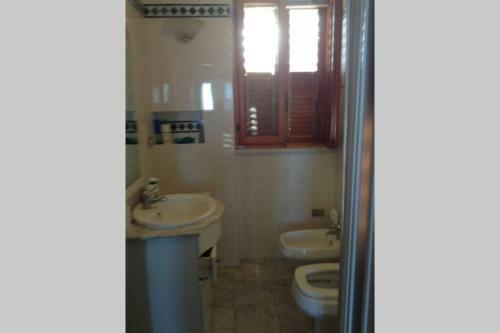 Splendida Casa Con Ampio Terrazzo Vista Mare