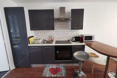 Apartamento Creaky Reef Fully Renovated Studio Hyper Center