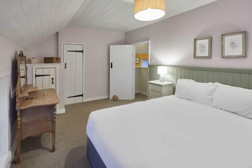 Host & Stay - Church Cottage