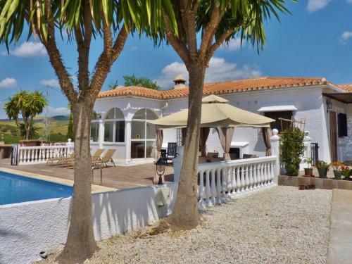 Casa Almog�a
