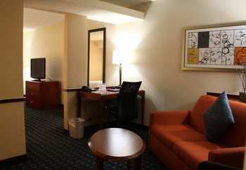 Hotel Fairfield Inn & Suites Denton