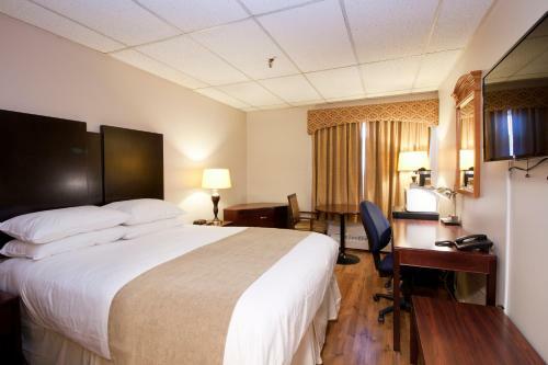 Hotel Provost Motor Inn